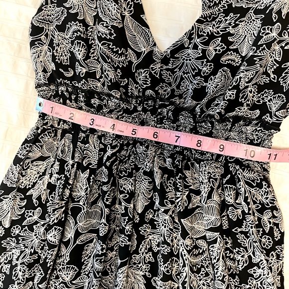 Stretchy Roxy 🌊 Sundress - Picture 9 of 11